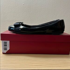 Ferragamo F'09 VARINA BOW BALLET  BASIC size 8 1/2